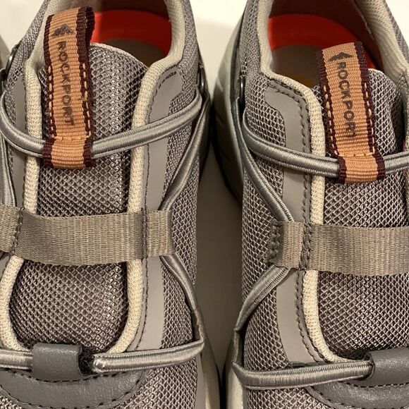 ROCKPORT XCS Spruce Peak with tie free laces/slip on - Picture 16 of 16